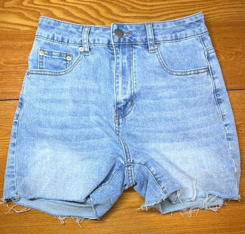 NAME.JEANS Light Wash Denim Shorts Raw Hem Size 2